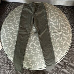 Divided H & M Khaki Skinny Fit Jeans